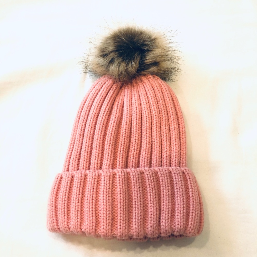Winter warm cable knit Beanie with Faux Fur